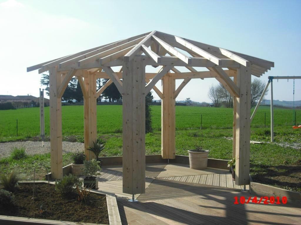 Construction de charpente traditionnelle dans le Gers