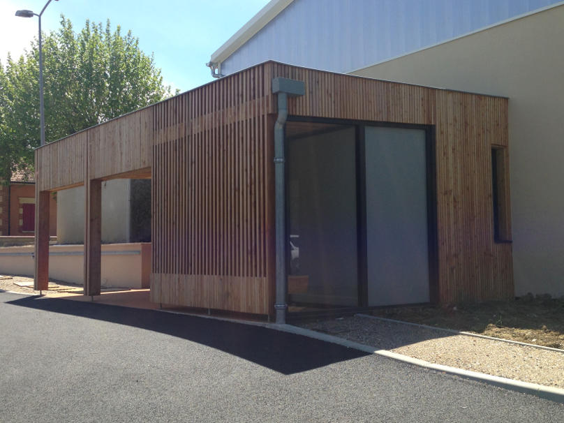 Réalisation d'une extension bois à la salle de basket à Réjaumont